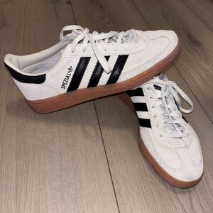 Adidas spezial women’s sneaker size 8